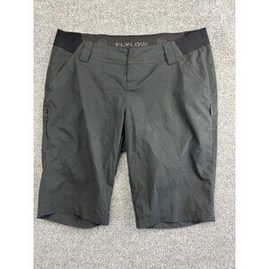 Flylow Shorts Mens Medium Black MTB Mountain Bike Stretch Chamois Snap Waist
